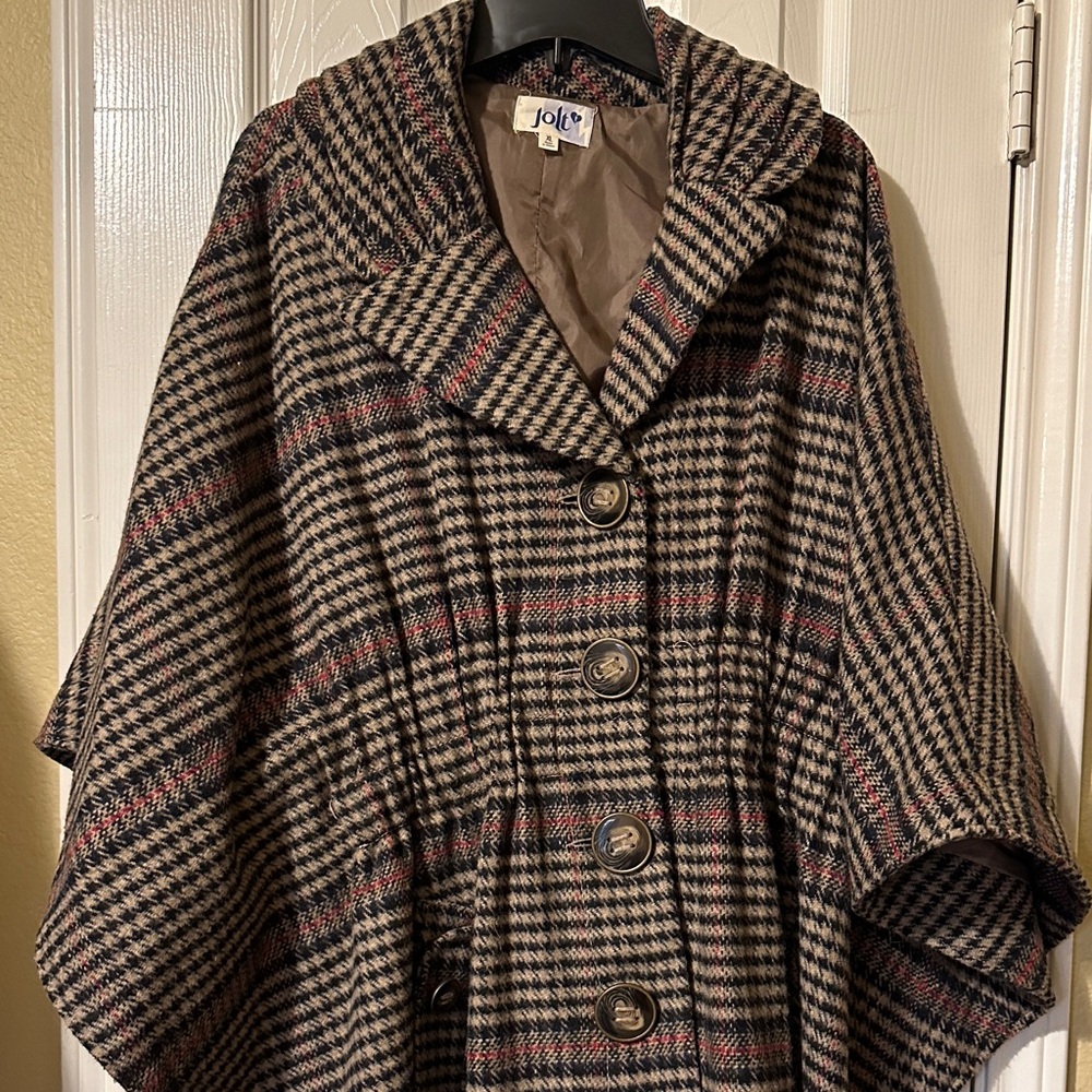 Jolt Houndstooth Buttoned Cape plaid cinch waist